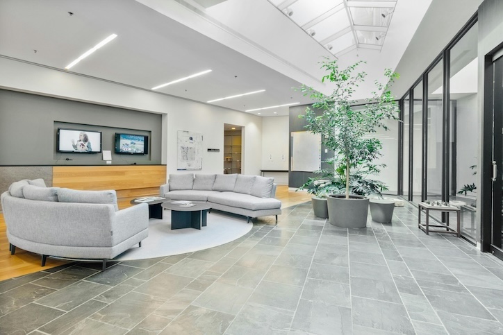 modern professional office space_realestate agency - commercial cleaning gold coast tweed coast_the prestige cleaning people